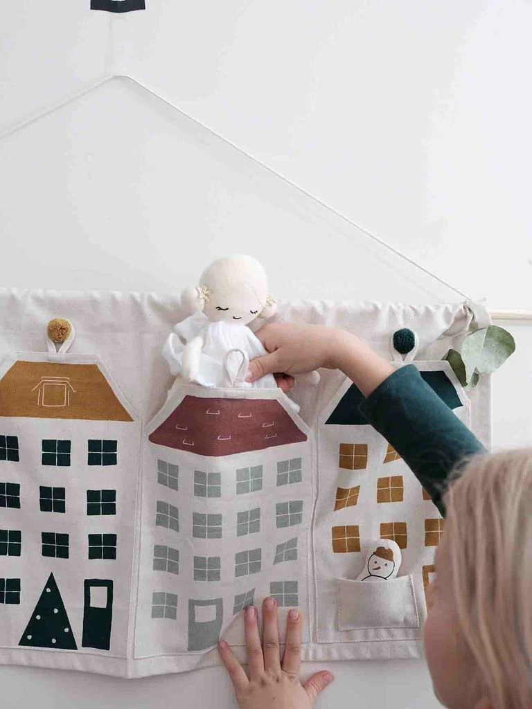 FABELAB Christmas Weekly Advent Calendar Townhouse 5 FABELAB Christmas Weekly Advent Calendar Townhouse
