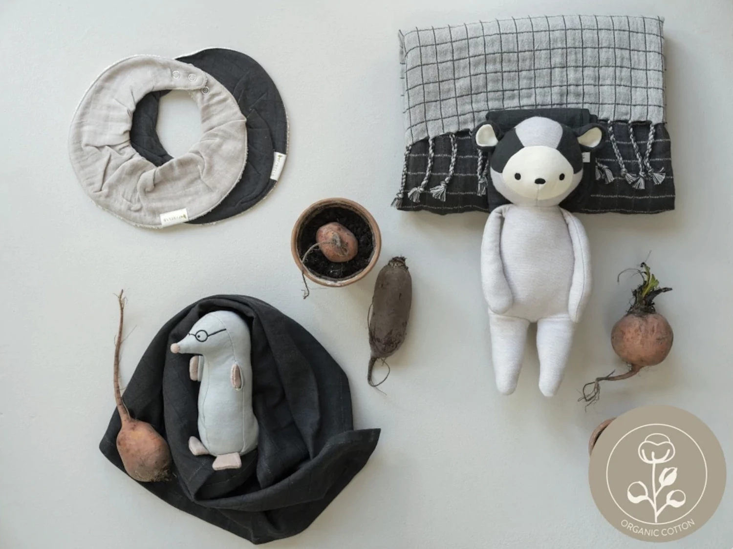 FABELAB Buddy Baas the Badger in Light Grey 7 FABELAB Buddy Baas the Badger in Light Grey